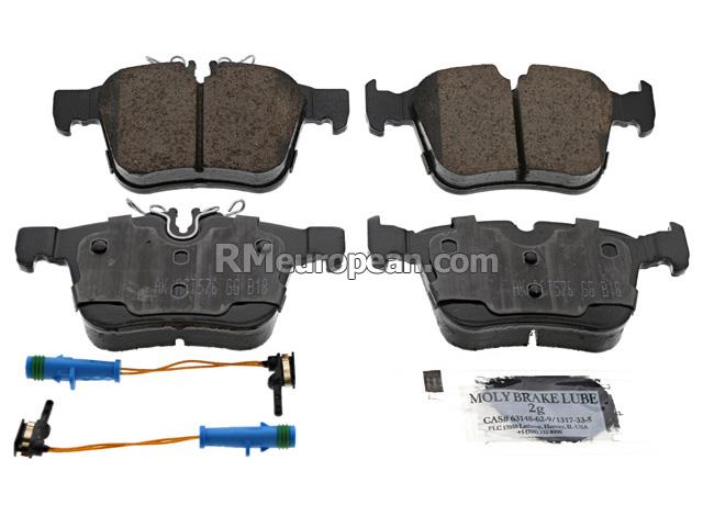 Mercedes-Benz C63 AMG Sedan 205.086 4.0L V8 Brake Pad Set