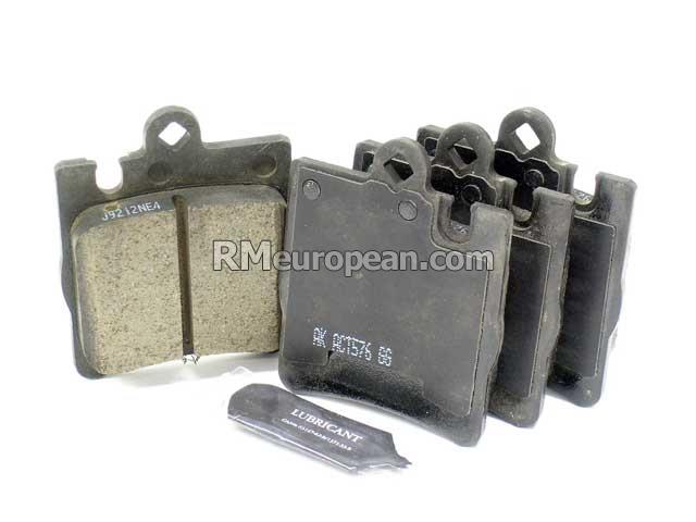 Mercedes-Benz E320 4Matic Sedan 210.082 3.2L V6 Brake Pad Set