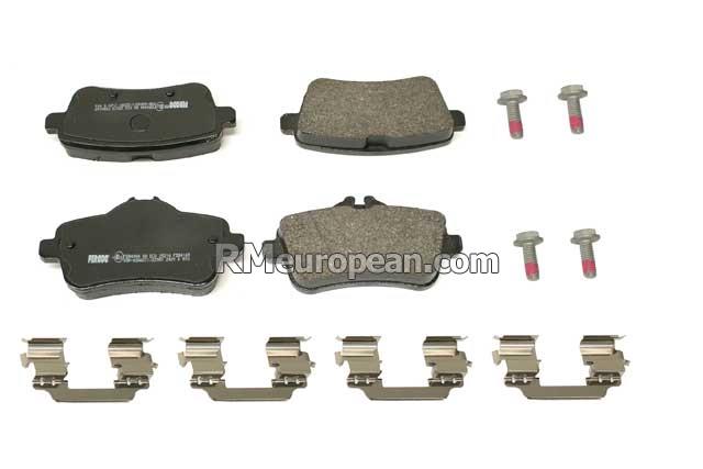 Mercedes-Benz GLE550e 4Matic Sport Utility 166.063 3.0L V6 Brake Pad Set