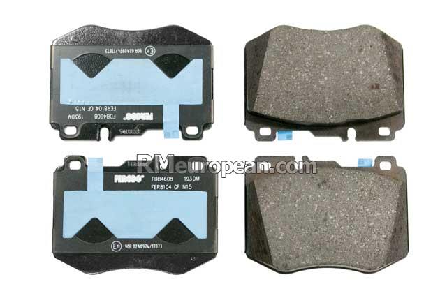 Mercedes-Benz C400 4Matic Sedan 205.066 3.0L V6 Brake Pad Set