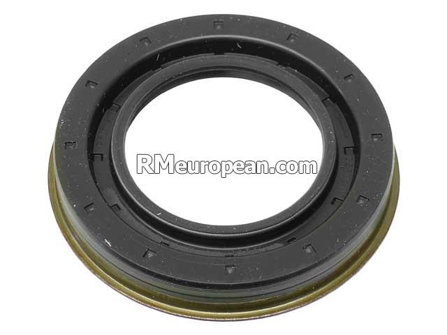 Mercedes-Benz CLK500 Coupe 209.375 5.0L V8 Differential Pinion Seal