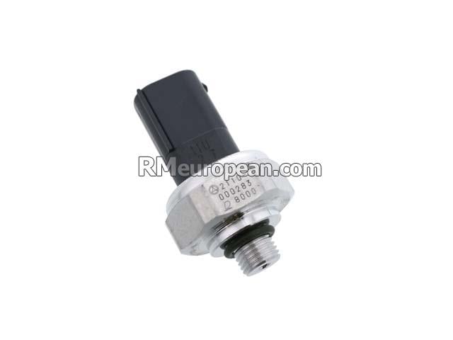 Mercedes-Benz Metris Mini Passenger Van 447.703 2.0L L4 A/C Pressure Switch (M10)