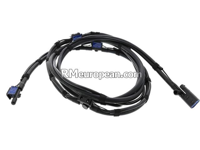 Mercedes-Benz S550 4Matic Sedan 221.186 5.5L V8 Windshield Washer Hose - With Washer Nozzles