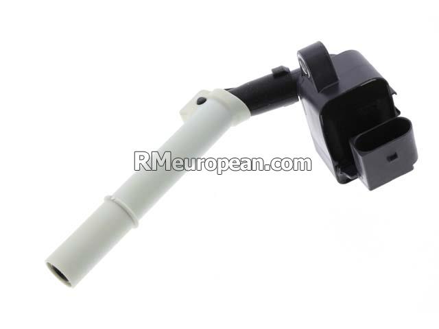 Mercedes-Benz Metris Mini Passenger Van 447.703 2.0L L4 Ignition Coil with Spark Plug Connector