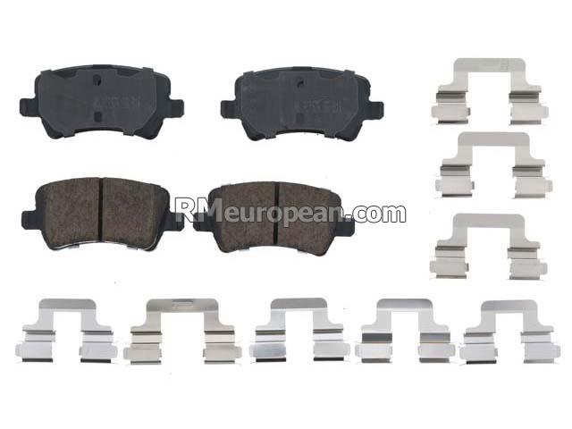 Volvo Brake Pad Set AKEBONO EURO 30671576