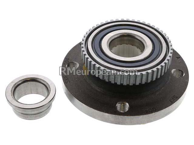 BMW 325i Sedan E30 2.5L L6 Wheel Hub with Bearing