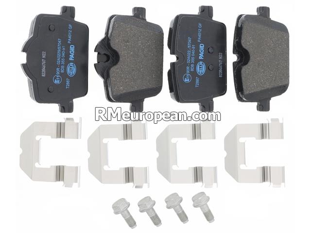 BMW 430i xDrive Convertible G23 2.0L L4 Brake Pad Set