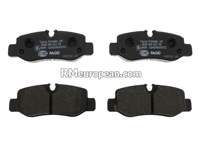 Mercedes-Benz Metris Mini Passenger Van 447.703 2.0L L4 Brake Pad Set