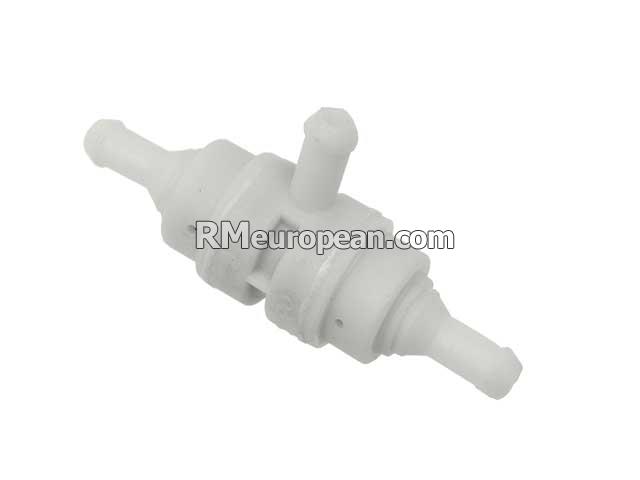 BMW 325i Sedan E30 2.5L L6 Check Valve/T-Connector for Windshield Washer Hose