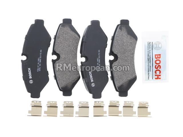 Mercedes-Benz Sprinter 2500 Extended Cargo Van 907.647 2.0L L4 Brake Pad Set