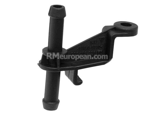 Porsche 911 Carrera Convertible 996 3.4L H6 Connection Piece for Water Hose to Oil Separator